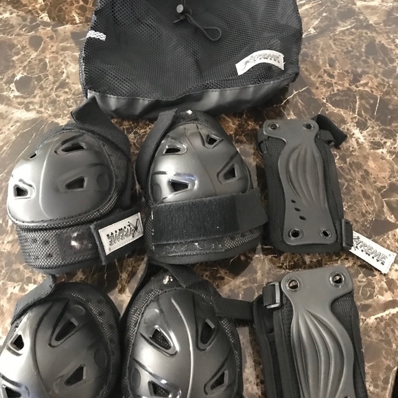 Protective gear - Picture 3 of 6